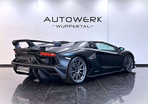 Lamborghini Aventador Roadster SVJ 566 kW image number 1