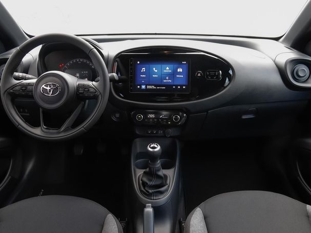 Toyota Aygo X 1.0 53 kW image number 8