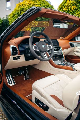 BMW M8 Cabrio Competition xDrive 460 kW image number 8