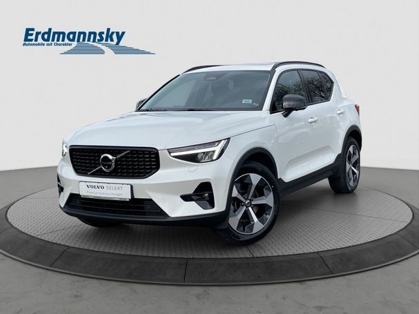 Volvo XC40 B3 Plus Dark 120 kW image number 1