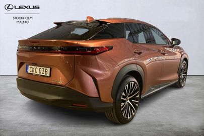 Car image 4