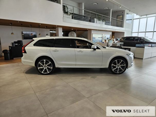 Volvo V90 Cross Country AWD 173 kW image number 4