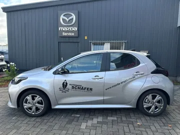 Car image 4