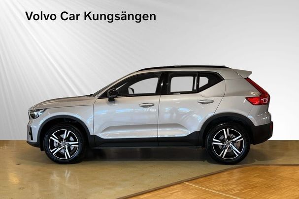 Volvo XC40 B4 Plus Dark 147 kW image number 4