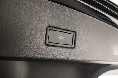 Car image 41