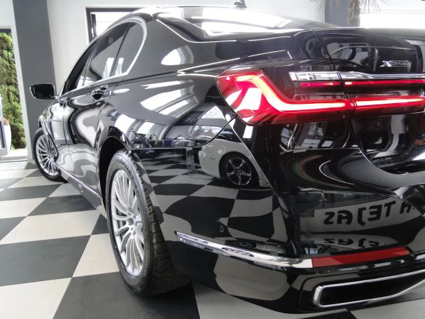 BMW 730Ld xDrive 195 kW image number 9