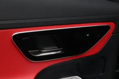 Car image 27