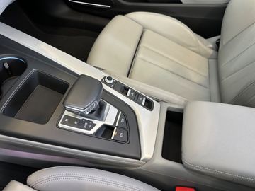 Car image 28