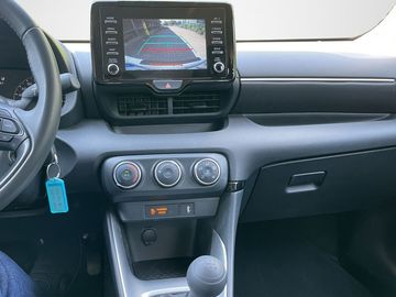 Car image 14