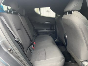 Car image 11