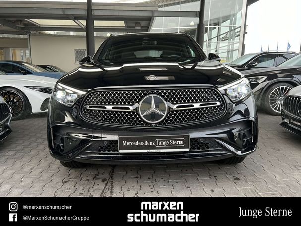 Mercedes-Benz GLC 300 e AMG Premium Plus 230 kW image number 5