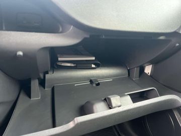 Car image 37