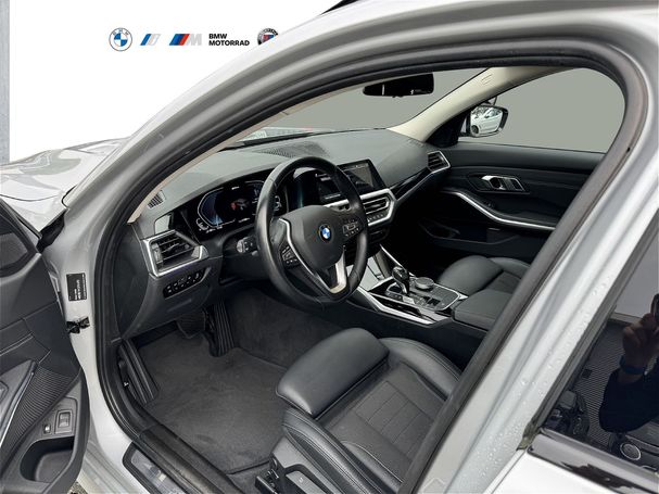 BMW 330 Touring Sport Line 185 kW image number 7