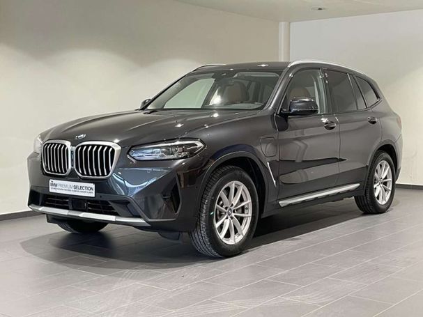 BMW X3e xDrive 215 kW image number 1