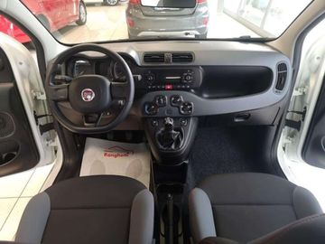 Car image 14