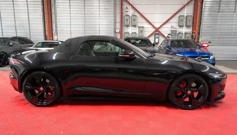 Car image 5