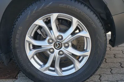 Car image 28