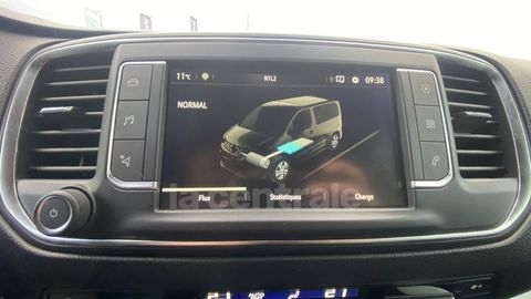 Car image 37