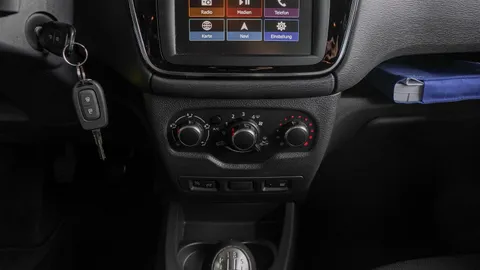 Car image 33