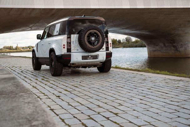 Land Rover Defender 110 2.0 P400e 301 kW image number 15