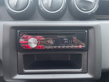 Car image 12