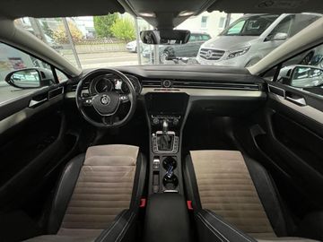 Car image 29