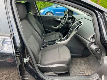 Car image 12