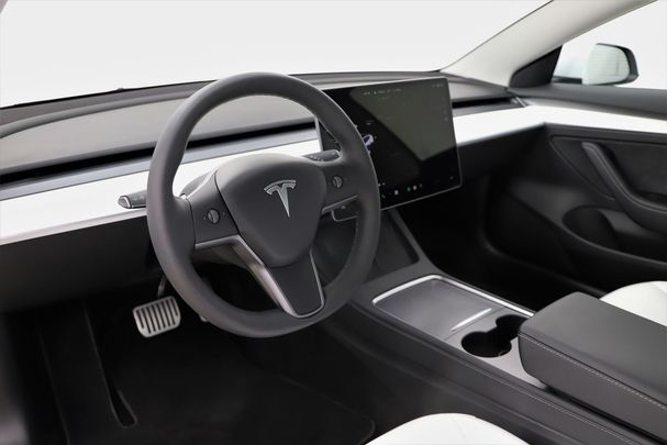 Tesla Model 3 AWD 208 kW image number 11