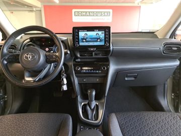 Car image 13