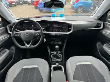 Car image 12