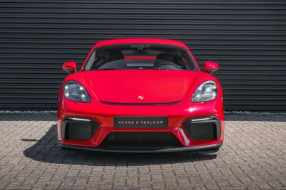 Car image 3