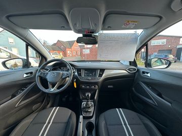 Car image 25