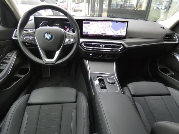 BMW 318i 114 kW image number 11