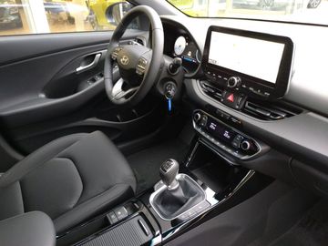 Car image 15