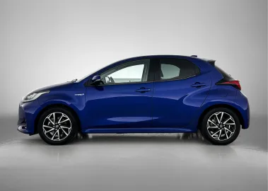 Car image 3