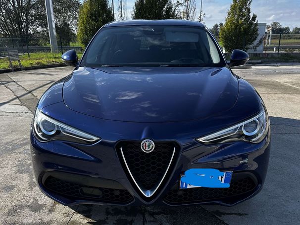 Alfa Romeo Stelvio 2.2 Q4 140 kW image number 2