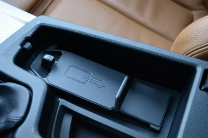 Car image 43