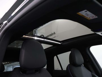 Car image 36