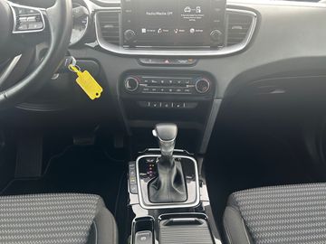 Car image 16