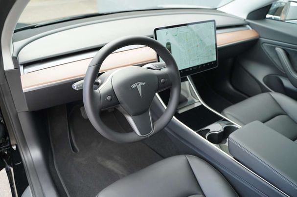 Tesla Model 3 Standard Range 239 kW image number 6