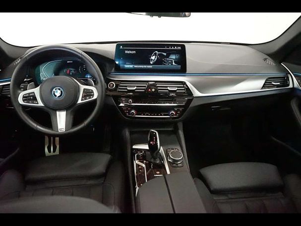 BMW 530 Touring 215 kW image number 6