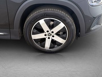 Car image 35
