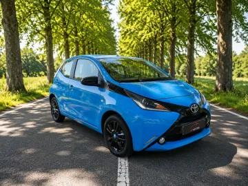 Car image 3