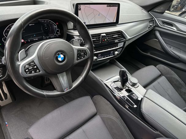 BMW 530 Touring xDrive 215 kW image number 8