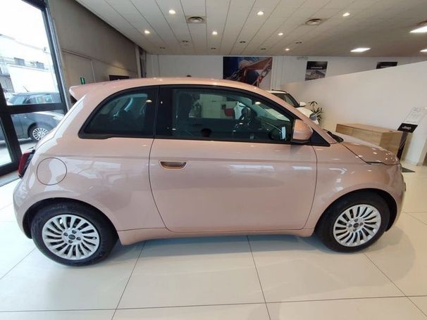 Fiat 500 e 70 kW image number 8