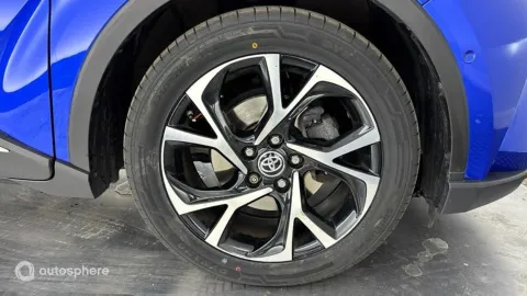 Car image 20