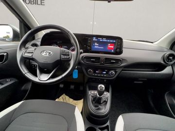 Car image 10