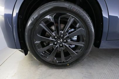 Car image 34