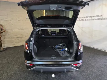 Car image 31