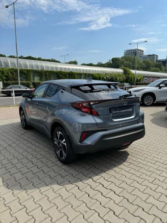 Toyota C-HR 1.8 Hybrid Style 90 kW image number 6